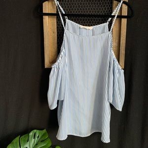 Blue and white stripped peep shoulder